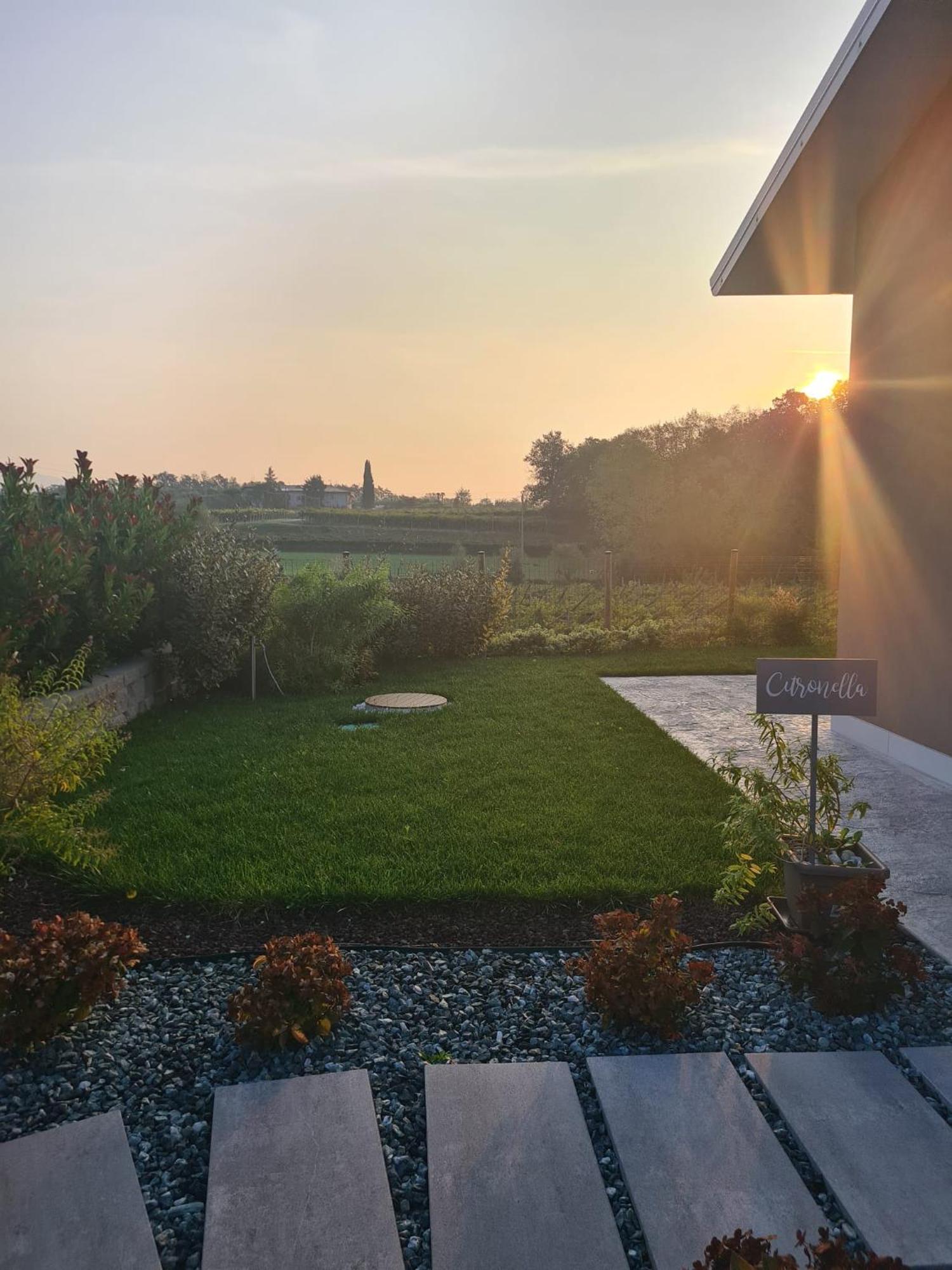 Residence Le Aromatiche Cavaion Veronese Exterior foto